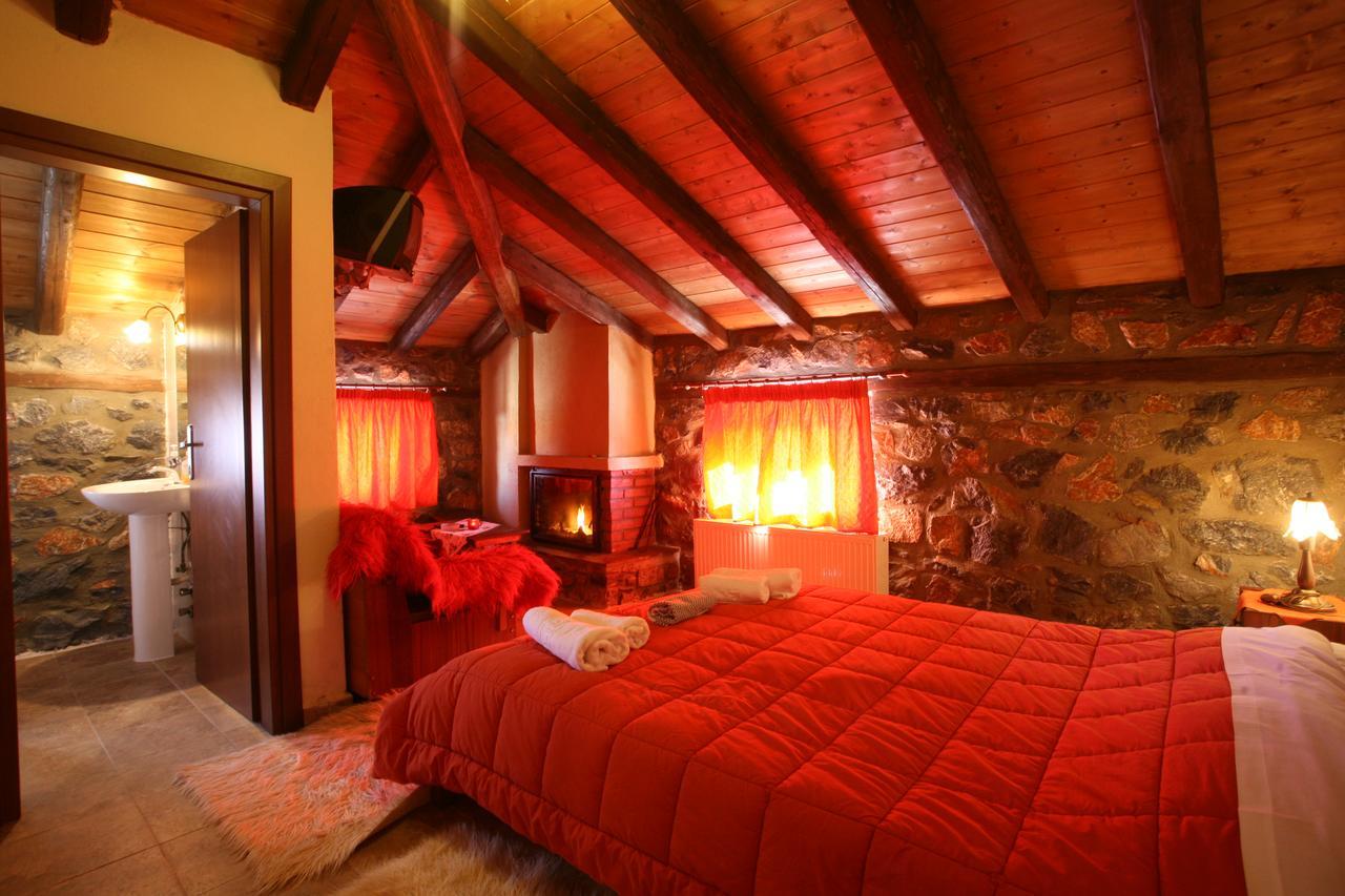 פלאיוס אגיוס אתנאסיוס Eleni'S Guesthouse מראה חיצוני תמונה